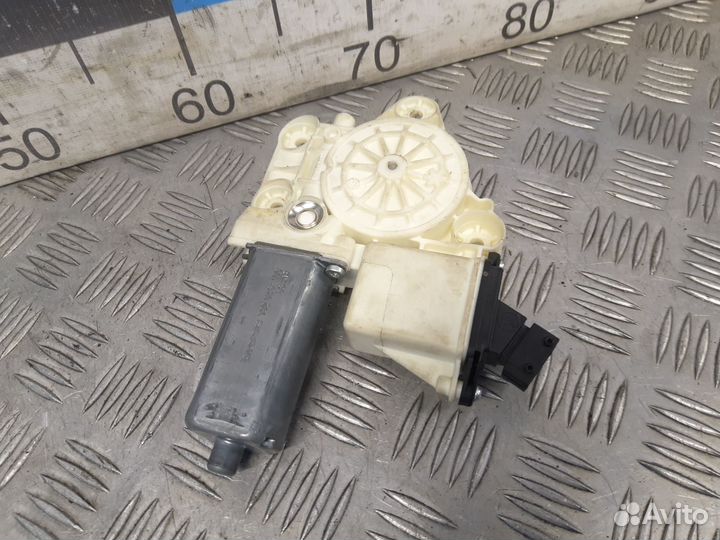 Б/У Стеклоподъемник электр. задний левый#002