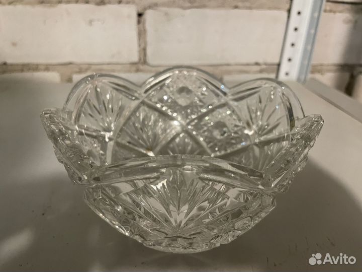 Хрустальная конфетница