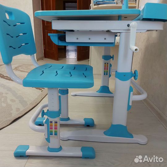 Детский стол и стул растущая парта
