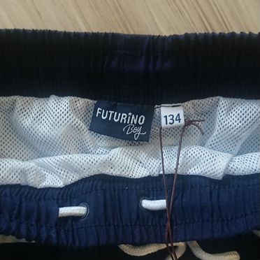 Шорты купальные новые р. 134