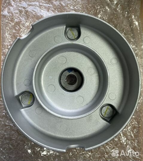 Верхняя опора амортизационной стойки BMW