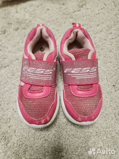 Кроссовки для девочки 26