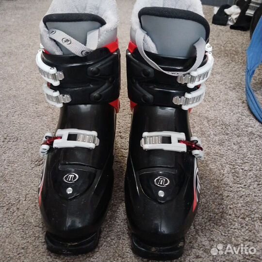 Горнолыжные ботинки детские 24.5-25размер
