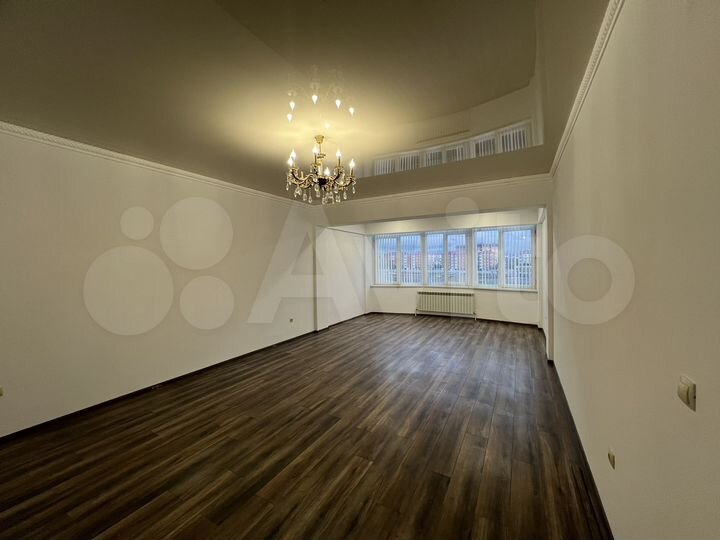 2-к. квартира, 93,7 м², 4/7 эт.