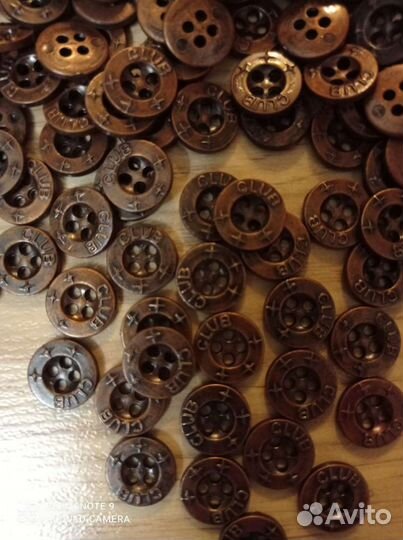 Пуговицы
