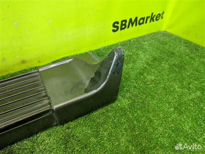 Подножка левая Toyota Land Cruiser UZJ100 2UZ-FE