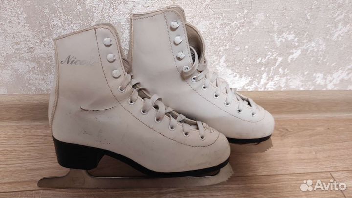 Коньки женские 37, 38