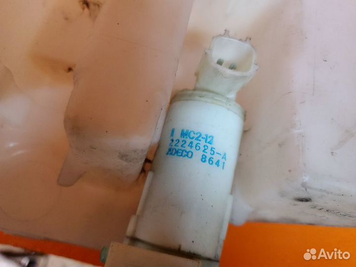 Бачок омывателя Infiniti M35 Y50 2009