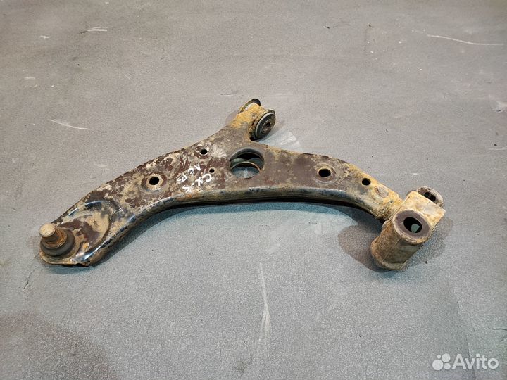 Рычаг передний нижний левый правый Mazda CX-5 ke