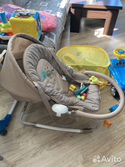 Шезлонг детский