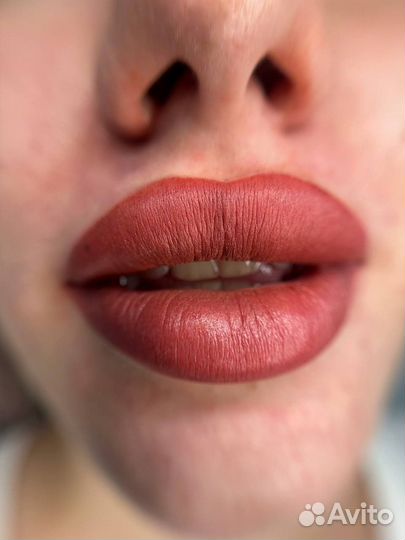 Модели на перманент губ