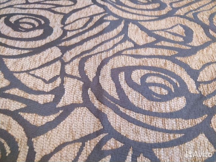 Декоративные подушки на диван