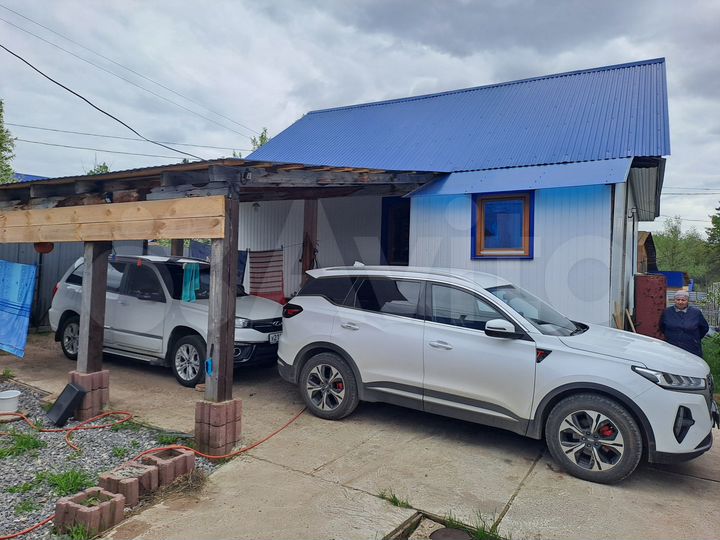 Дом 61 м² на участке 8 сот.