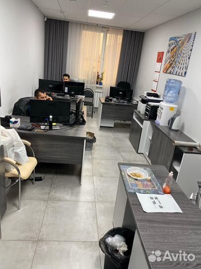 Стол офисный для сотрудников