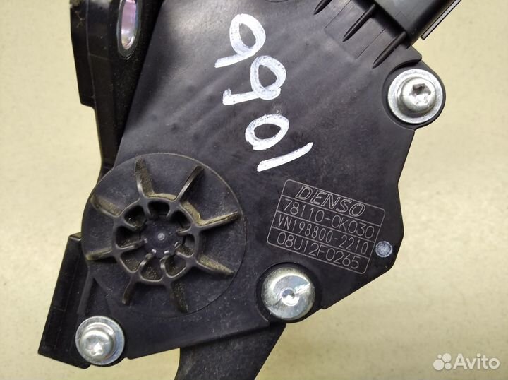 Педаль газа Hi Lux 2015