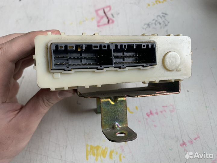 Блок электронный Ford Escape 2001-2006г