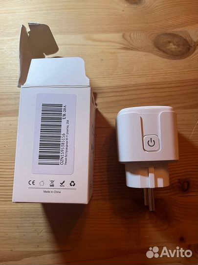 Умная Wifi розетка Tuya