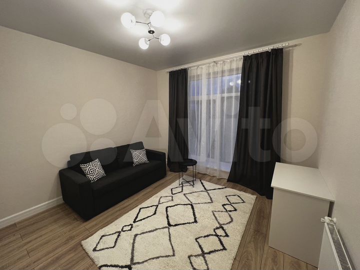 Коттедж 215 м² на участке 15 сот.