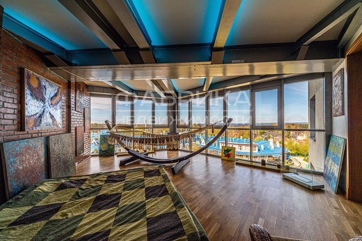 3-к. квартира, 125 м², 8/12 эт.