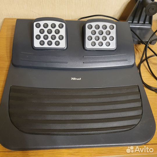 Игровой руль и педали trust FF380