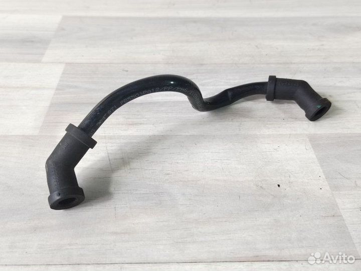 Трубка топливная Opel Astra J A16XER 2010