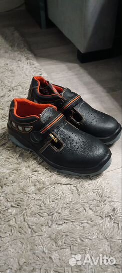 Полуботинки с перфорацией 