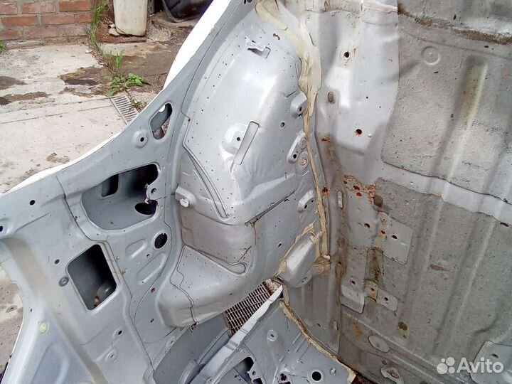 Задняя часть кузова тайота ибсум 10 кузов