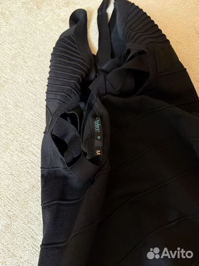 Платье 44 М черное женское с открытой спиной