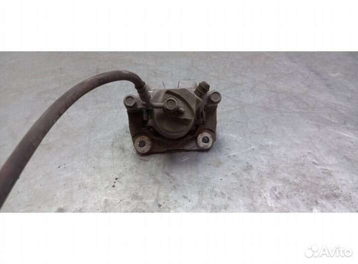 Суппорт задний правый Toyota RAV 4 2013-2018г