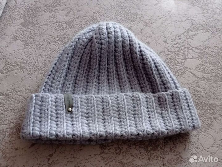Женская шапка