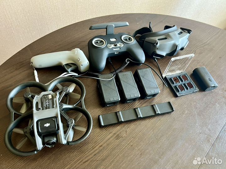 Dji avata combo + remote controller 2