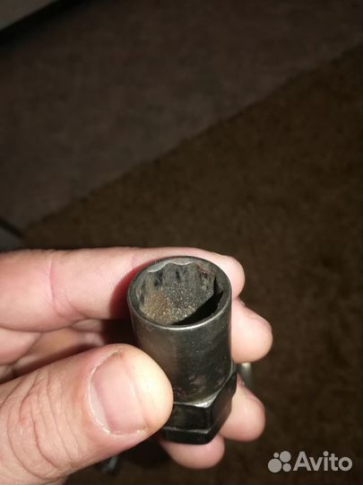 Продам гайки секретки