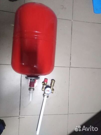 Бак для воды отопления