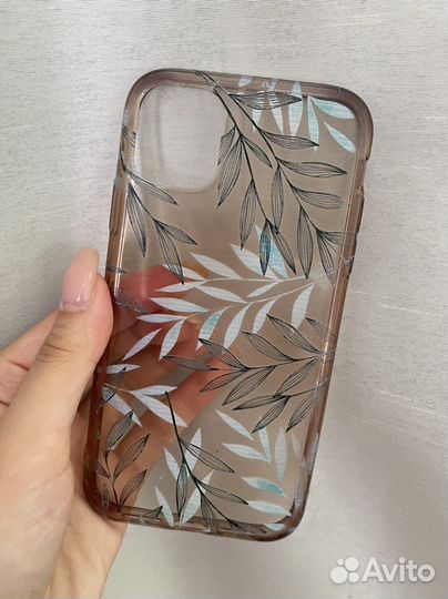 Чехол на iPhone 11