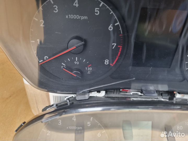 Щиток приборов Hyundai Solaris 2 (цена за обе)