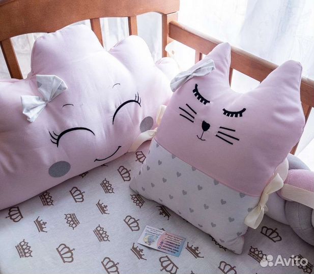 Подушки бортики в детскую кроватку