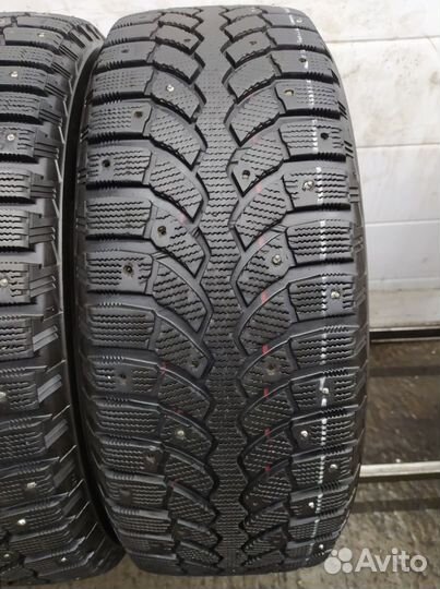 Bridgestone Blizzak Spike-01 225/60 R17 106H