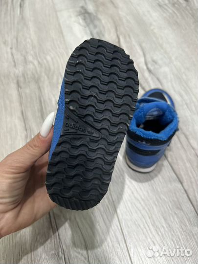 Кроссовки детские adidas