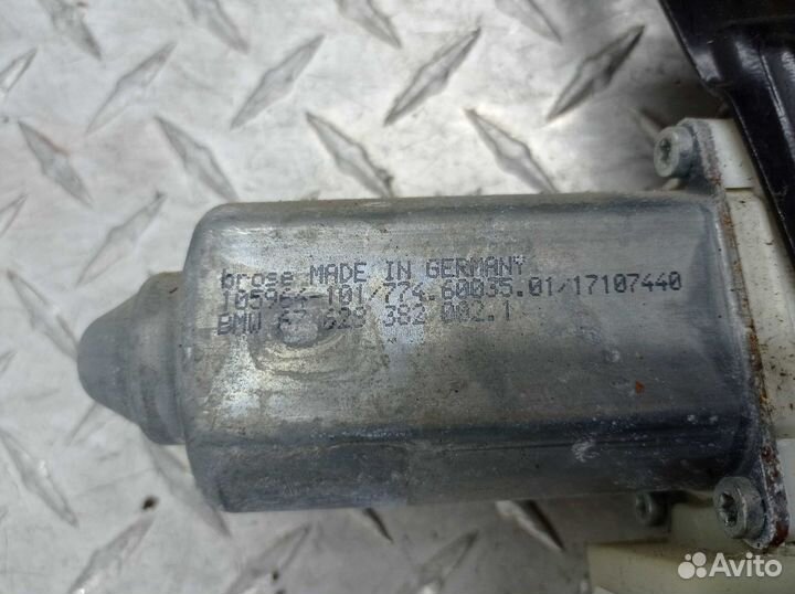 Стеклоподъемник задний правый BMW 7-Series E65/66 105964101