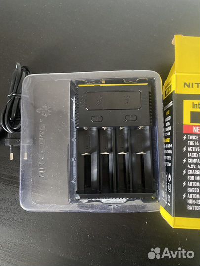 Зарядное устройство nitecore NEW I4 на 4 акб