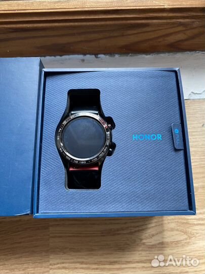 Телефон Honor View 20 128GB + часы Honor Watch