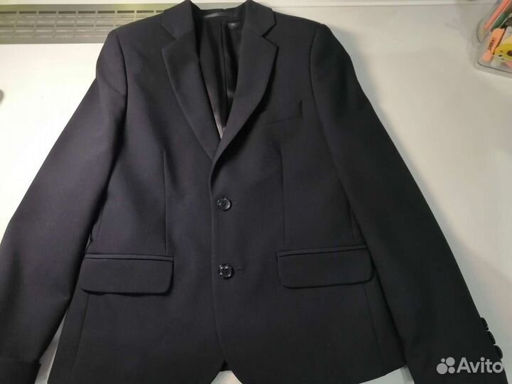 Костюм тройка школьный р 140-146