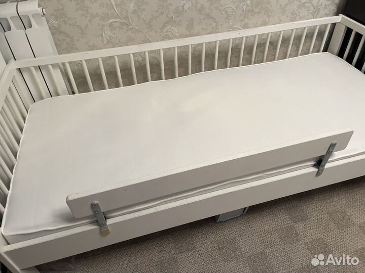 Кровать IKEA с матрасом