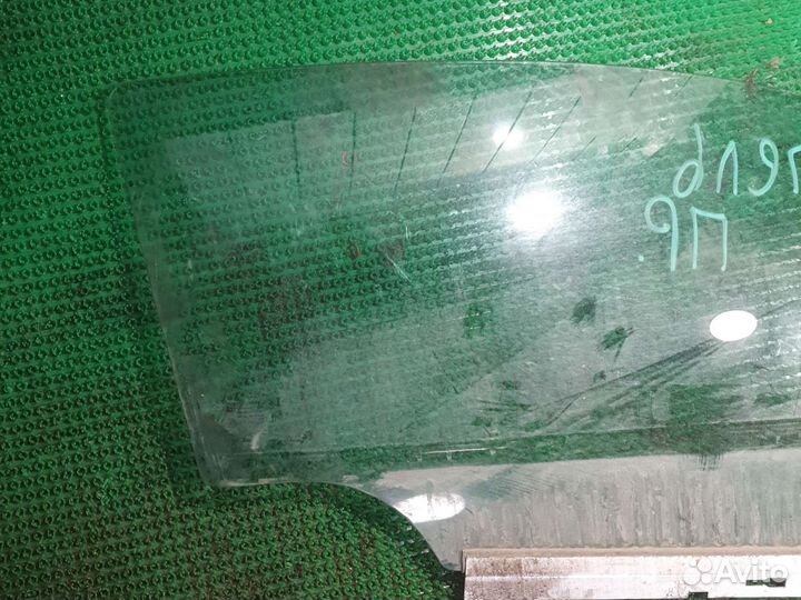 Стекло двери Opel Astra H