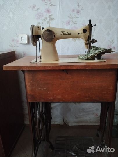 Швейная машина tikka