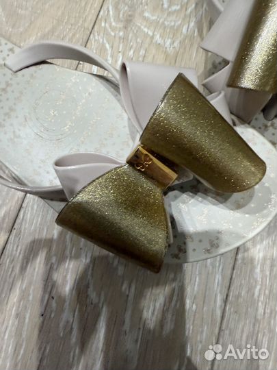 Сланцы женские