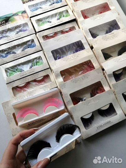 Набор из 19 упаковок Ресницы накладные цветные