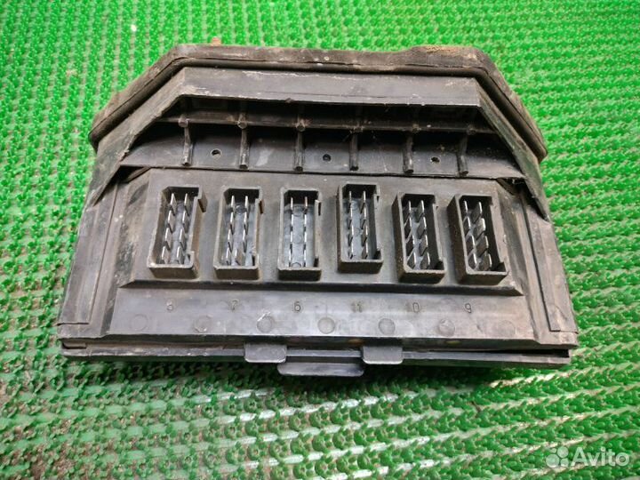 Блок предохранителей Лада 2107 2002