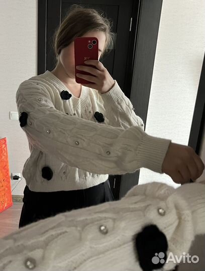 Свитер шерстяной