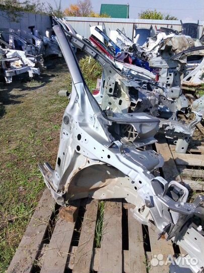 Лонжерон передний правый Renault Fluence